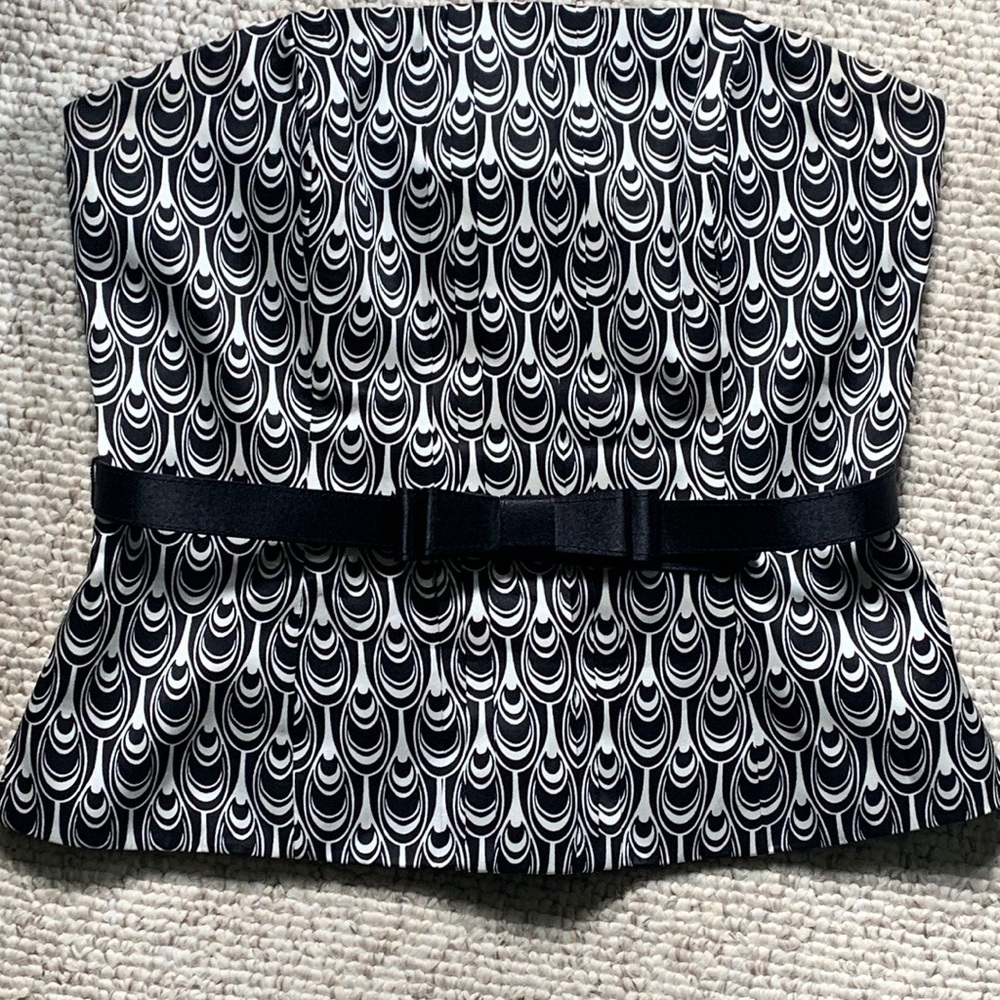 Size 12 black and white satin bustier with removable belt - LIKE NEW